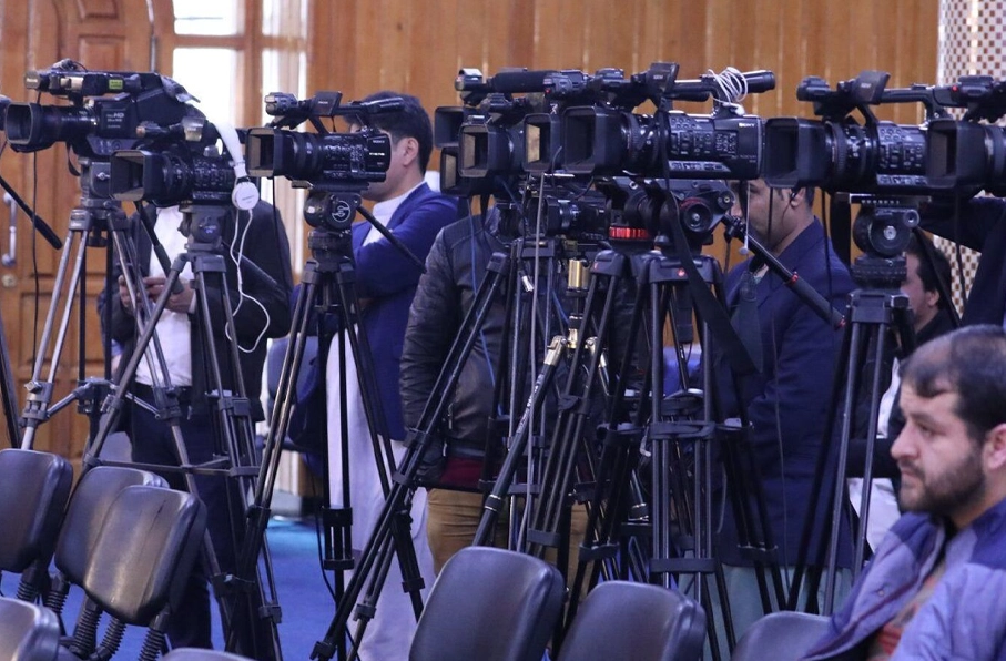 د طالبانو ټینګار پر دې چې له رسنیو او خبریالانو ملاتړ کوي د «رښتینی ژورنالیزم، باخبره خلک او سالمه ټولنه» په غونډه کې